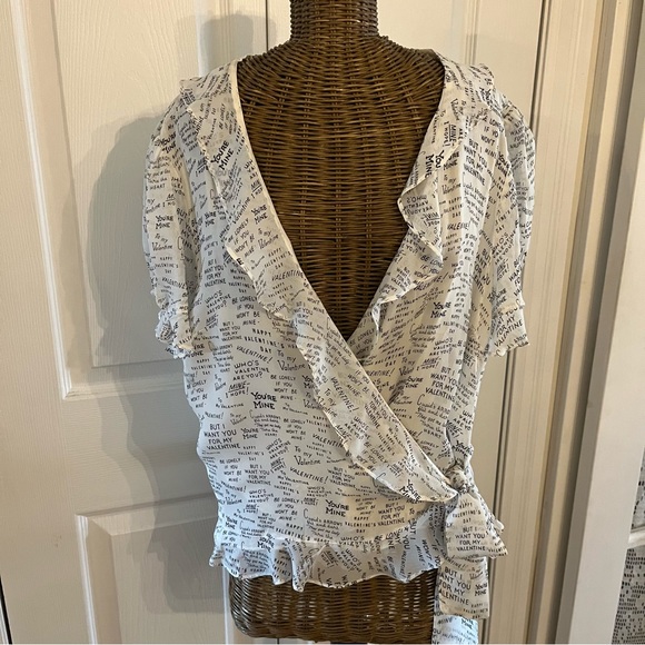 ❤️Meave by Anthropologie Love Note Ruffle Script Valentines Wrap Top, Sz 12 - Picture 4 of 10
